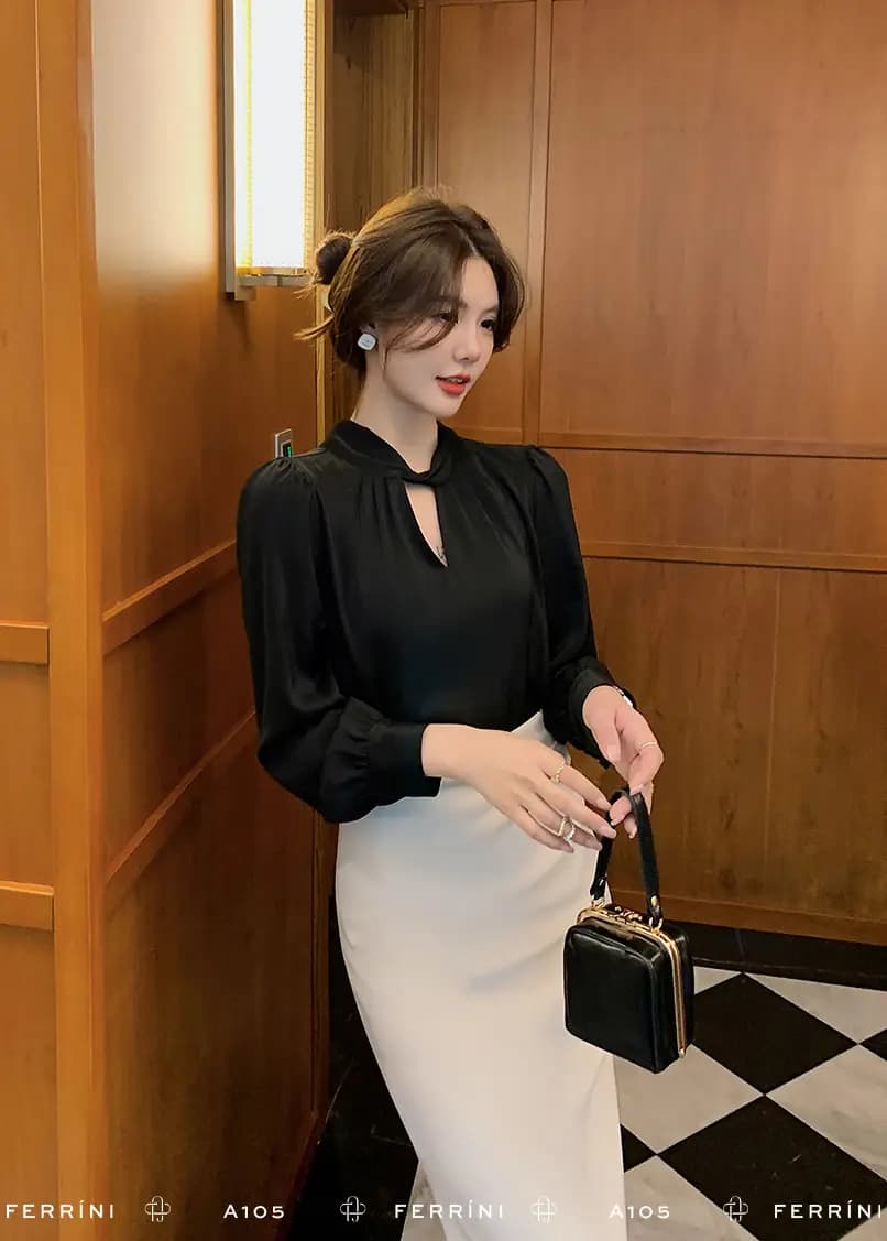 Áo lụa dài tay cổ khoét xẻ tay phồng